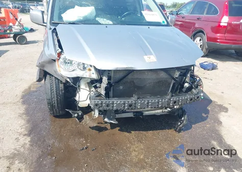 2013 Dodge Grand Caravan Sxt z USA, uszkodzony, nr VIN 2C4RDGCG0DR655932